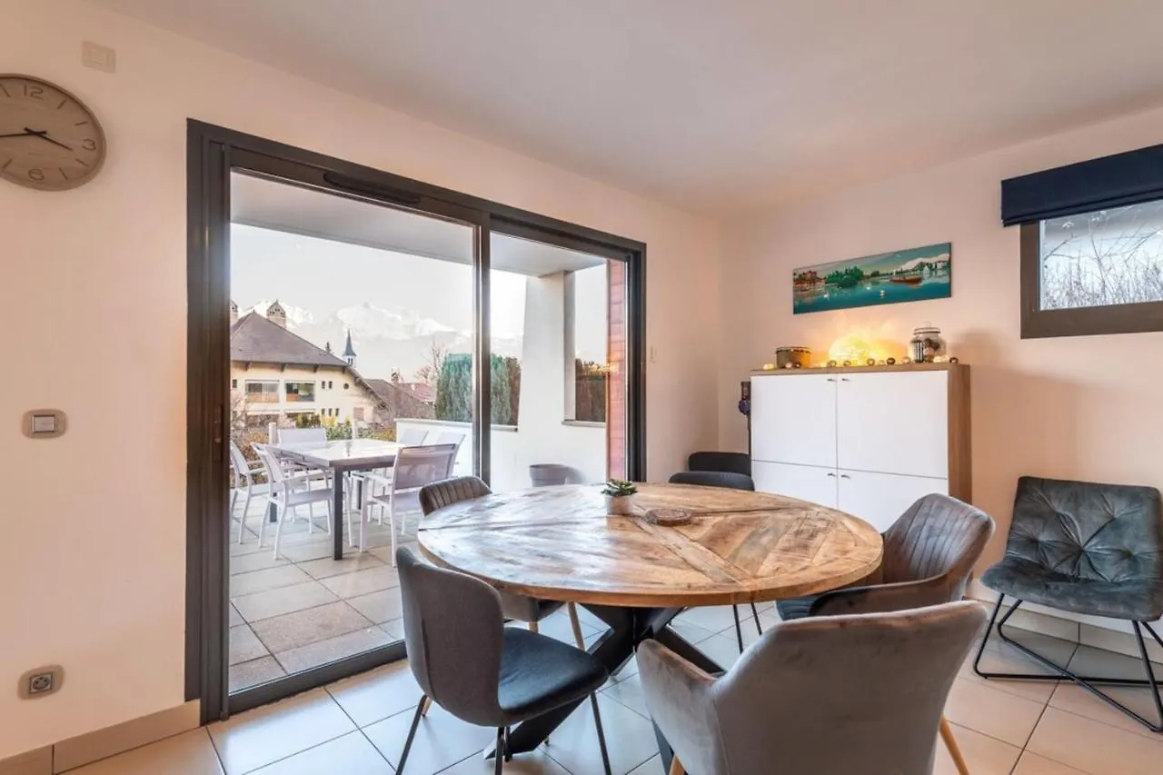 Apartment For 6 People In A Quiet Area Sevrier